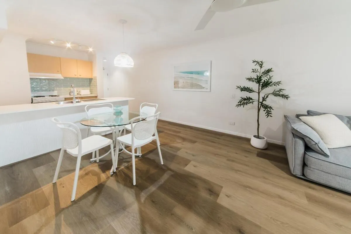 Elegant 1Br Coastal Escape In The Heart Of The Gc Apartment Gold Coast 0*,  Australia