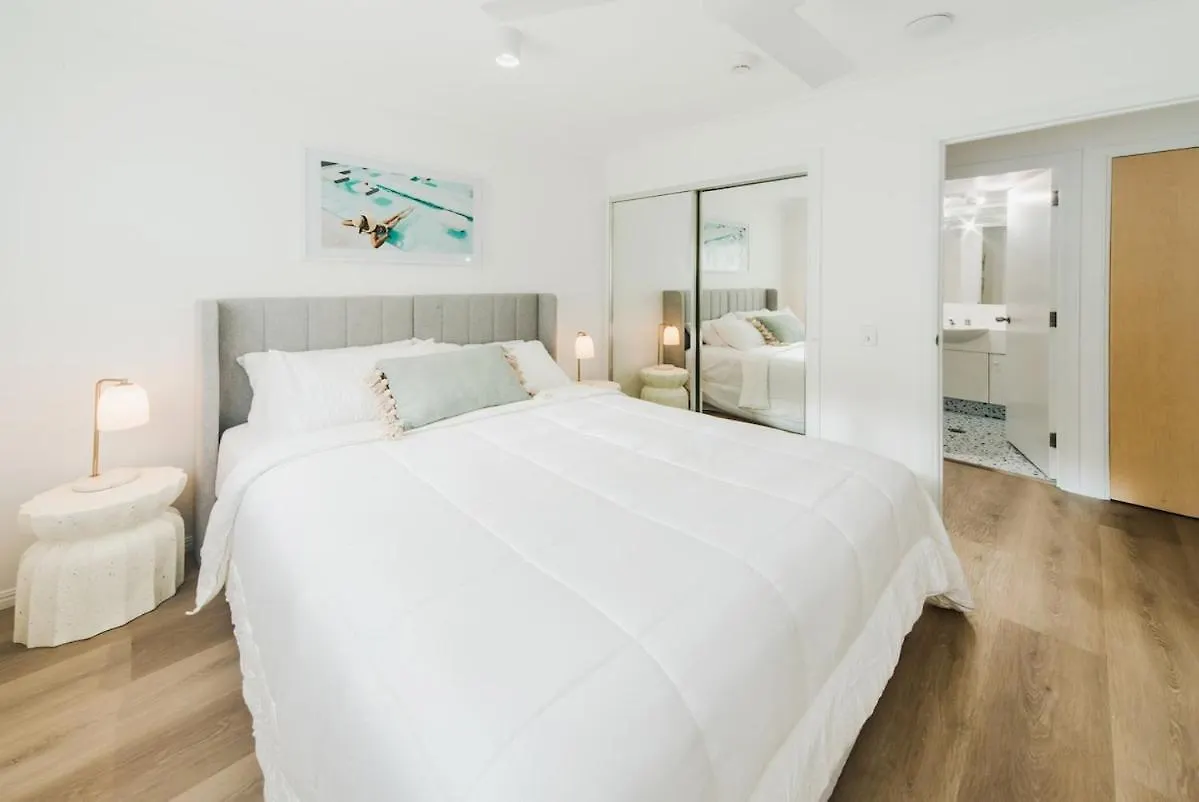 Elegant 1Br Coastal Escape In The Heart Of The Gc Apartment Gold Coast